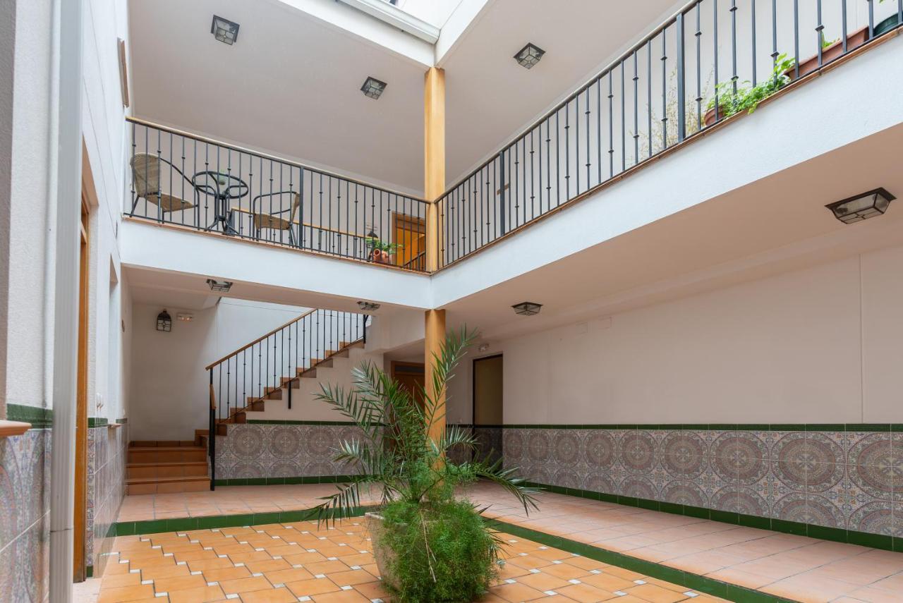 Apartamento Puerta De Cordoba- Exterior Con Balcones Ngoại thất bức ảnh
