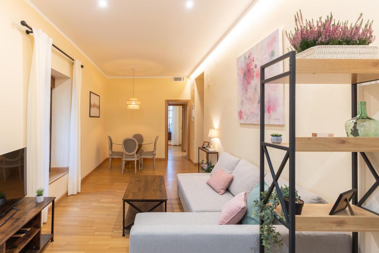 Apartamento Puerta De Cordoba- Exterior Con Balcones Ngoại thất bức ảnh