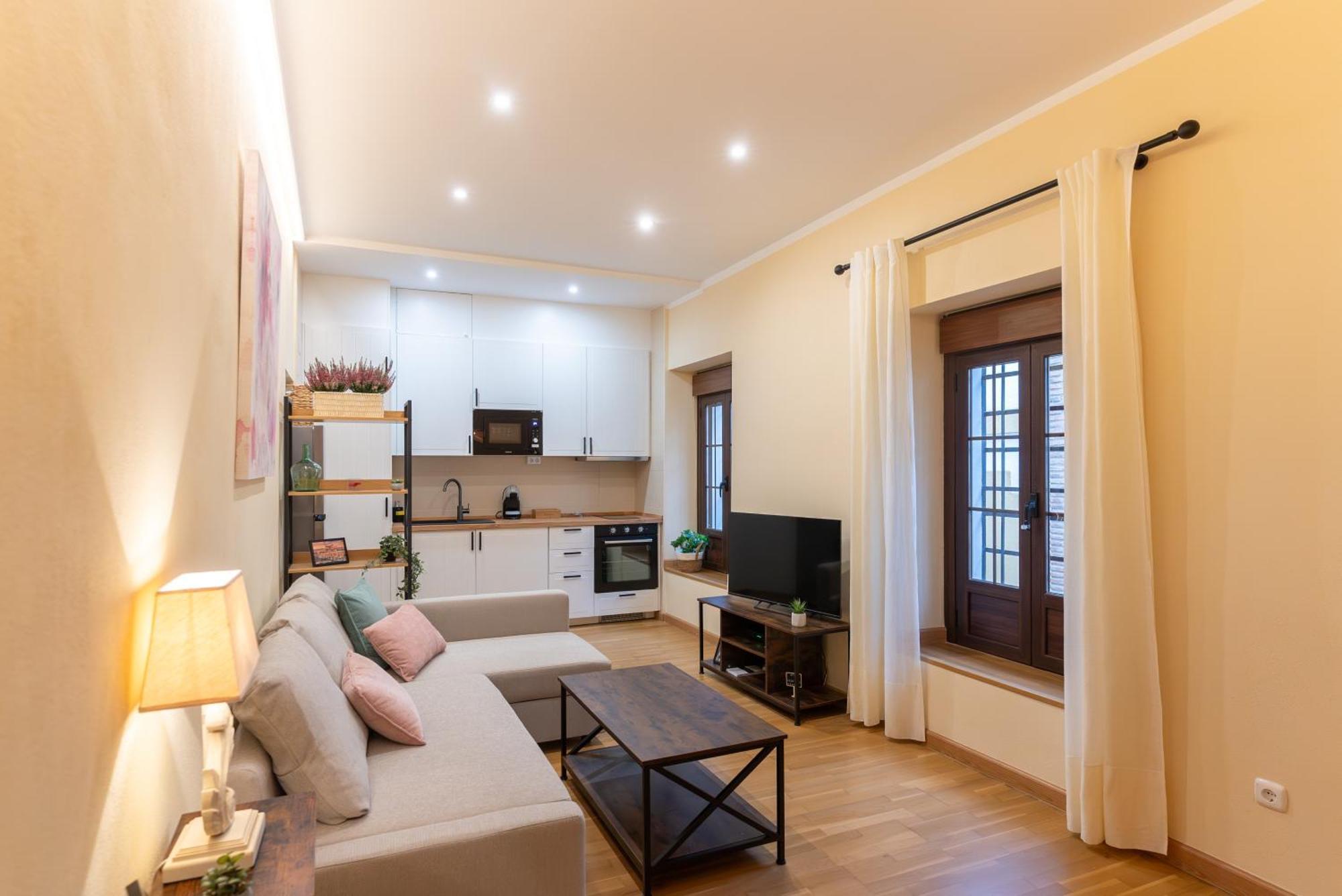 Apartamento Puerta De Cordoba- Exterior Con Balcones Ngoại thất bức ảnh