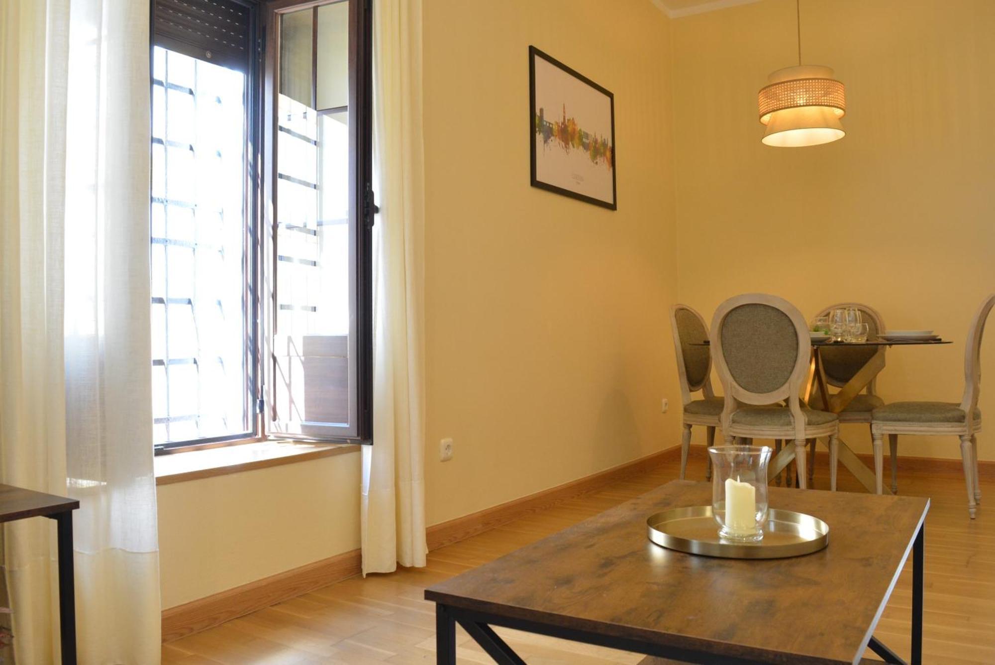 Apartamento Puerta De Cordoba- Exterior Con Balcones Ngoại thất bức ảnh