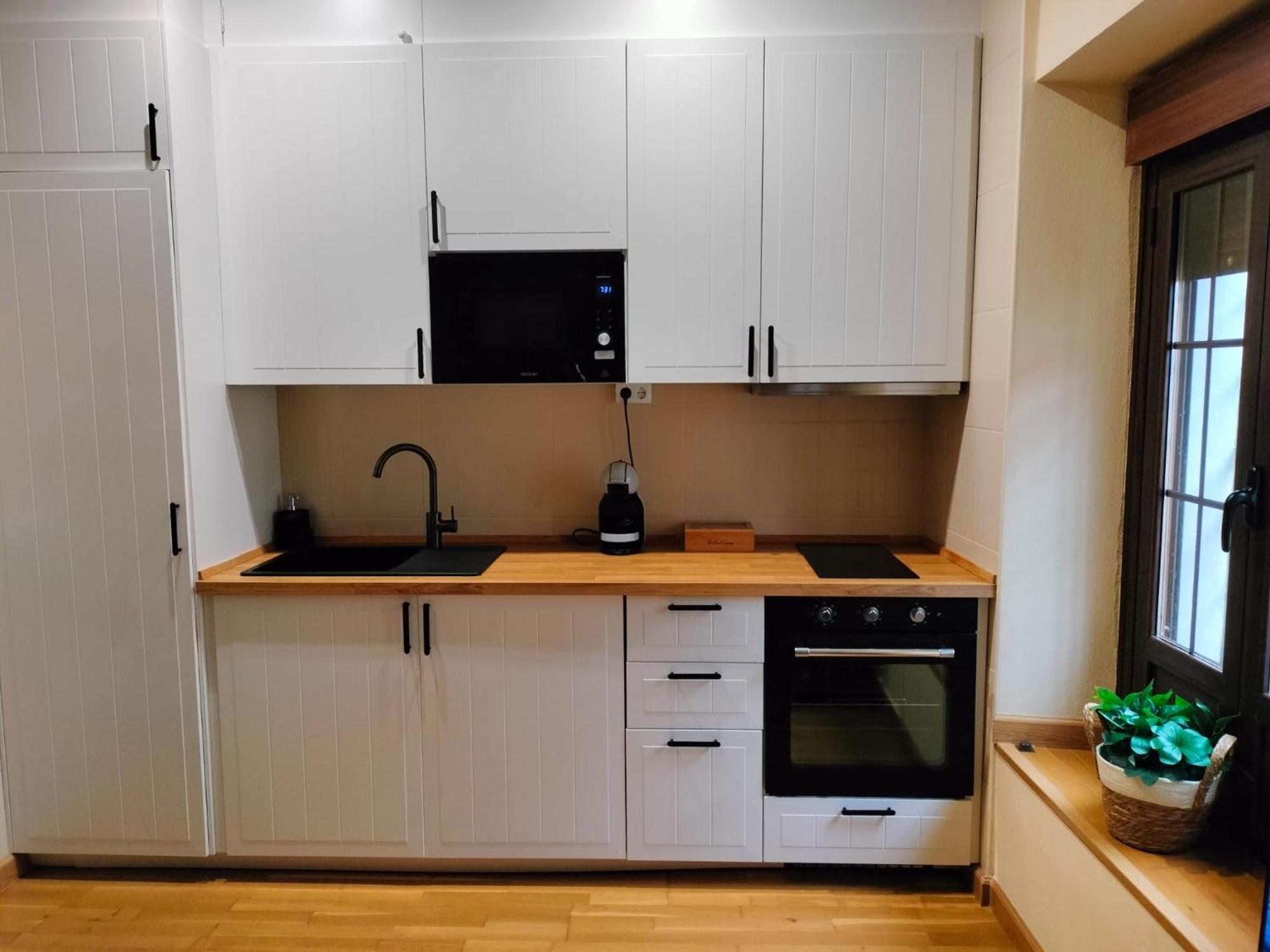 Apartamento Puerta De Cordoba- Exterior Con Balcones Ngoại thất bức ảnh